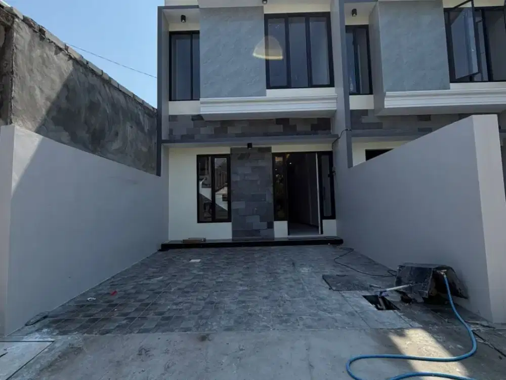 RUMAH MINIMALIS MODERN DI GUNUNG ANYAR