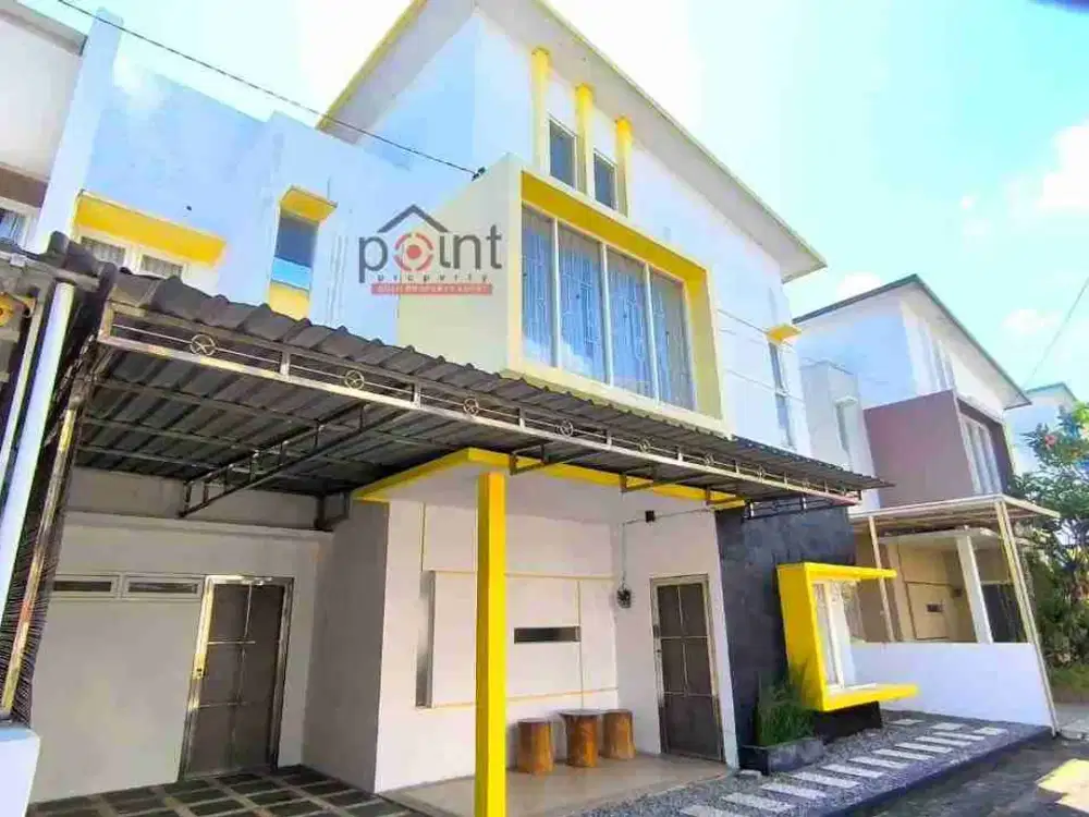 Rumah Full Furnish Lingkungan  Cluster Elite Dekat ke Solo Kota