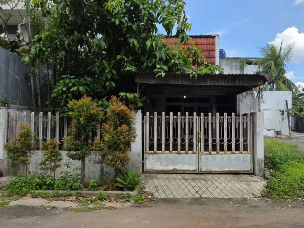 Dijual Rumah Tua di Taman Kedoya Baru, Lt.176m2, Bangunan Lama