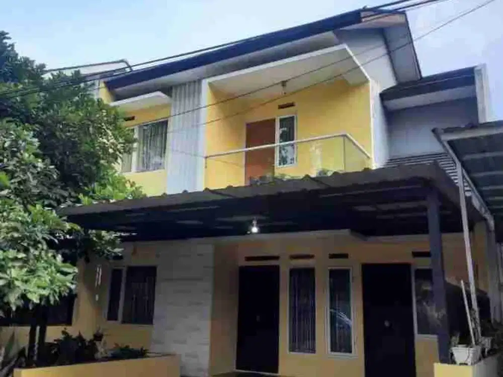 Rumah 2 Lantai Siap Huni Dalam Komplek Arcamanik Cisaranten Endah