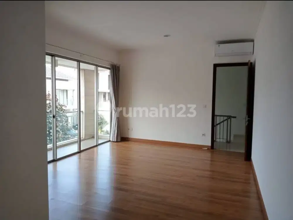 Dijual Rugi Rumah di Golf Island Boulevard, LT. 10X15m2, Tersewa Sampai November 2027