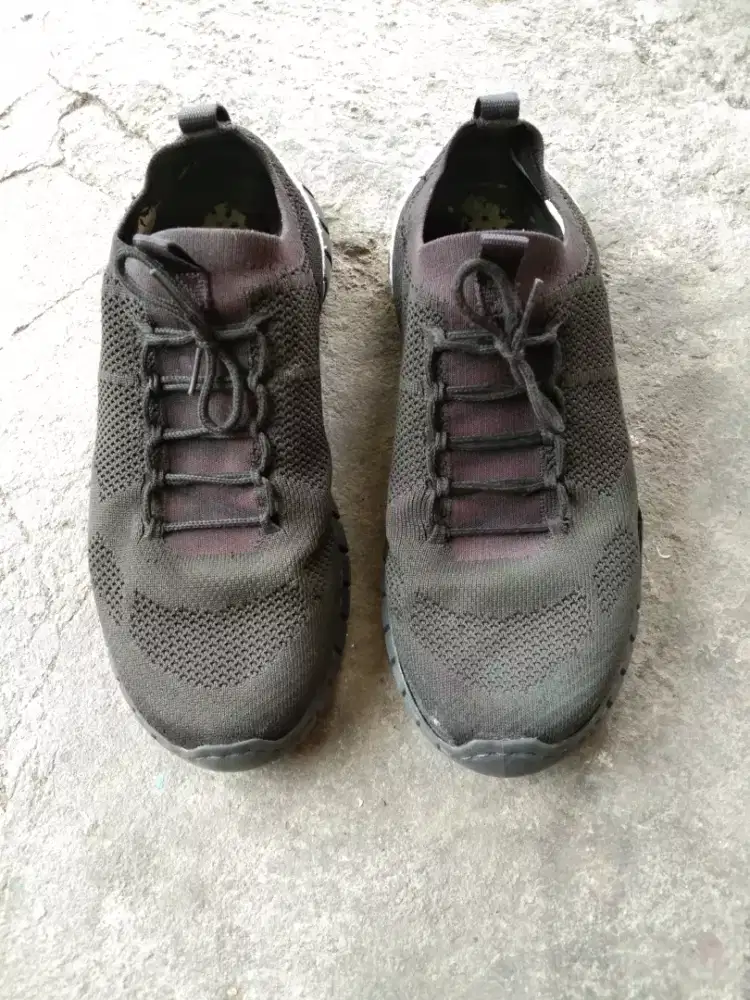 Sepatu Skechers