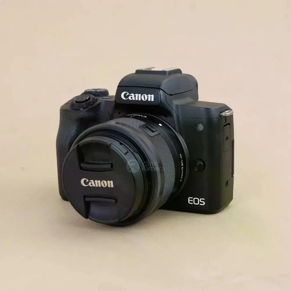 Canon Eos Kiss M / M50 Kit 15-45mm STM Black
