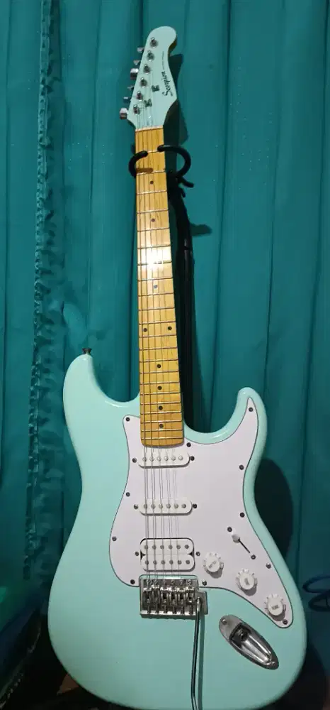 GITAR STRATOCASTER MERK SCORPION SS120