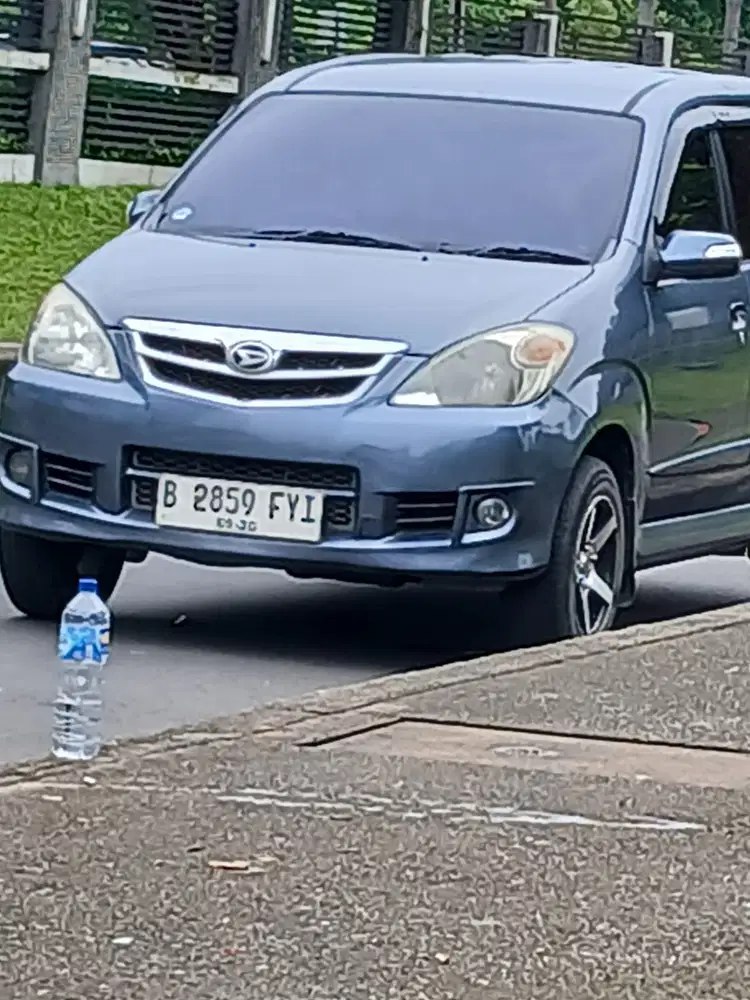 Daihatsu Xenia 2010 Bensin