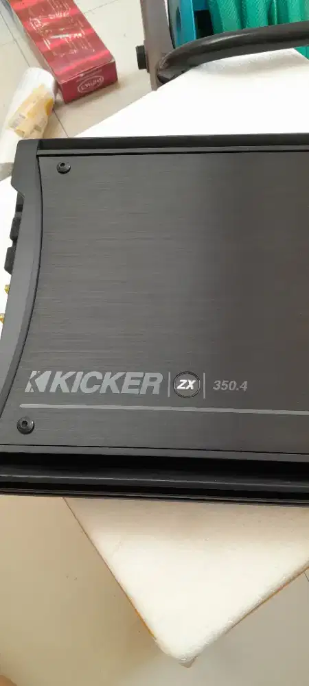 Amplifier Mobil Kicker