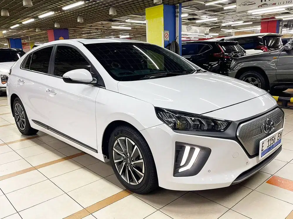 2021 Hyundai Ioniq EV Rawatan ATPM Km 49 rb Mulus Siap Pakai Luar Kota