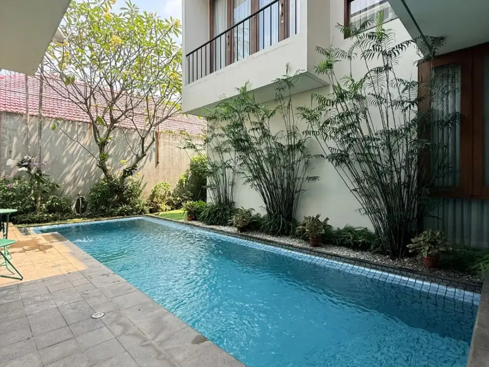 Rumah Mewah Ada Pool Dlm Komplek Kemang Timur, Jakarta Selatan