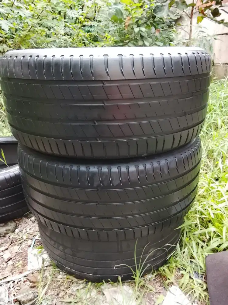 Michelin latitude 285 40 R20