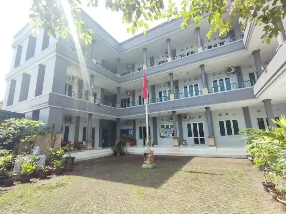 Gedung Komersil Ekslusif Lokasi Strategis di Medan Satria Bekasi
