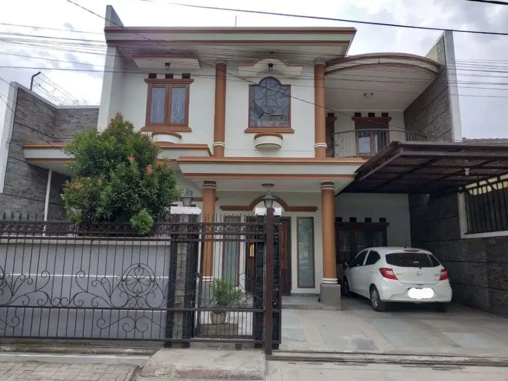 Rumah Besar Furnished Siap Huni di Mekarwangi Bandung