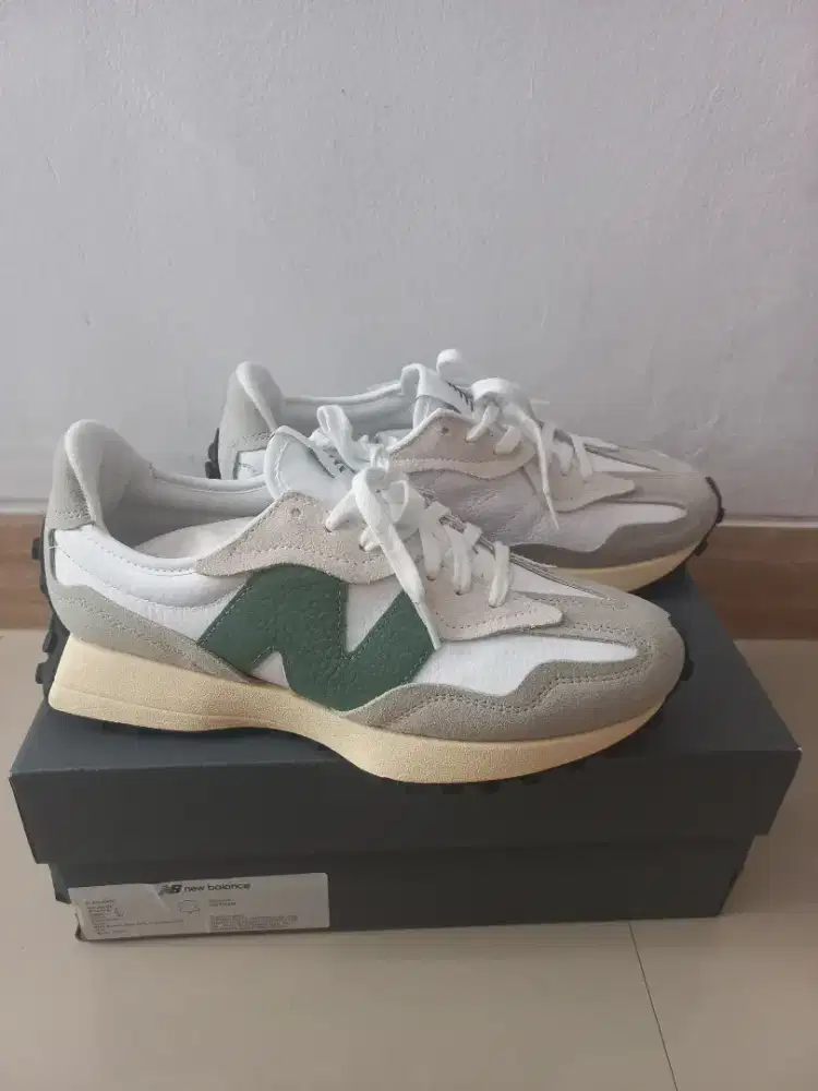 Sepatu New balance 327