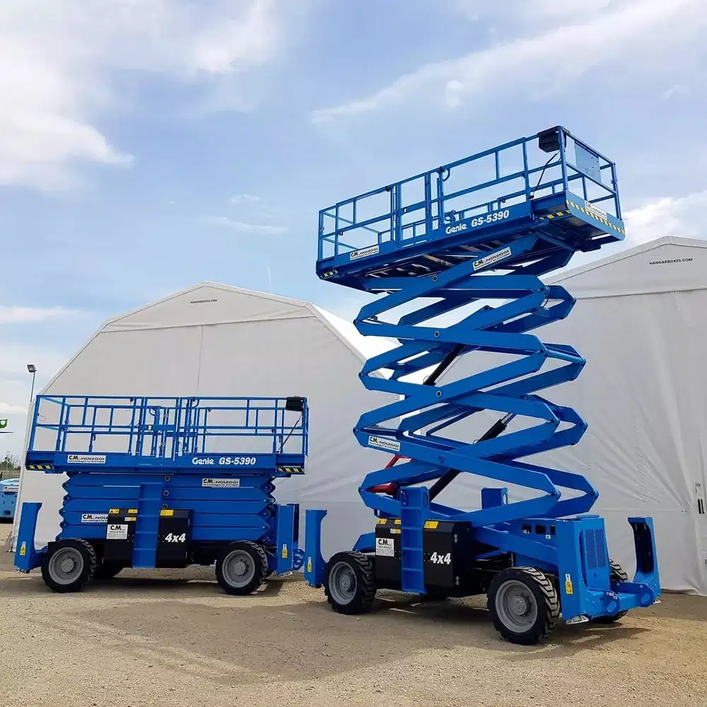 READY RENTAL SCISSOR LIFT AREA JAWA 24 JAM