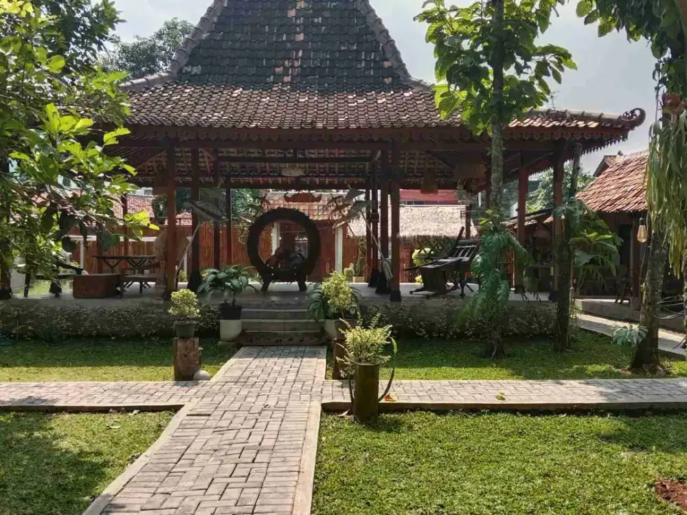 Saung Resto full furnished  Bintaro jaya pondok Aren