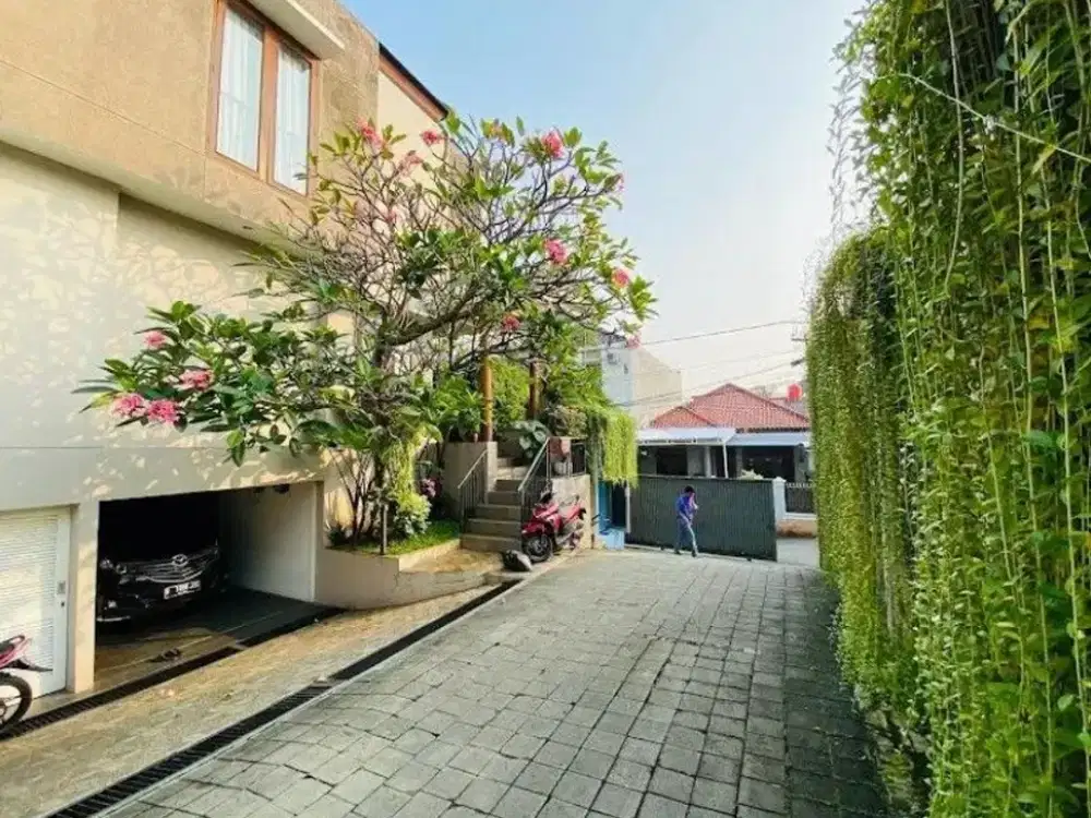 Rumah Mewah Dlm Cluster Ada Pool Jl. Benda, Kemang, Jakarta Selatan