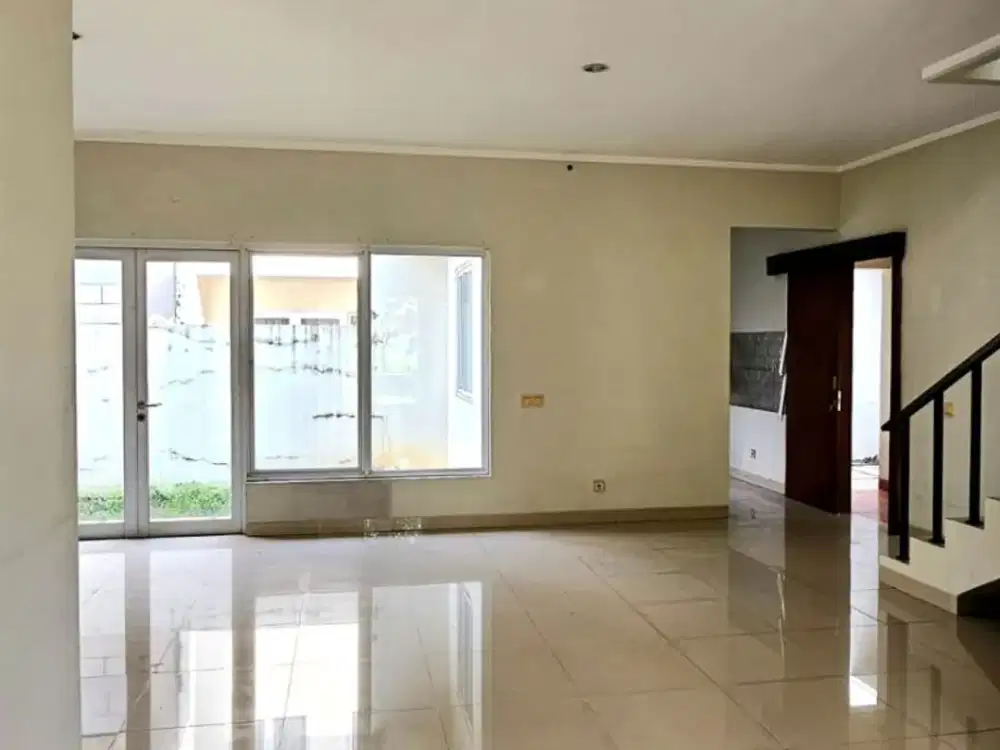 Disewakan Rumah Modernland dalam Cluster Premier Park 2 - Tangerang