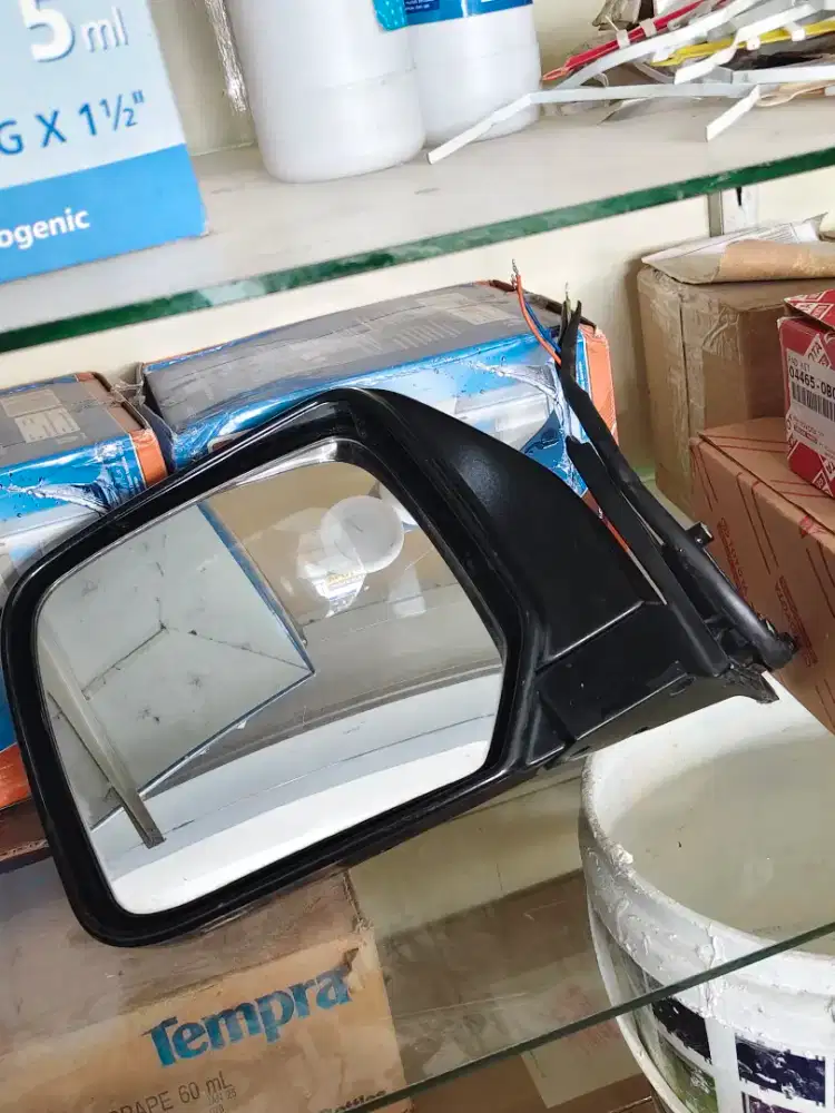 Kaca spion elektrik kijang... Bagian kanan