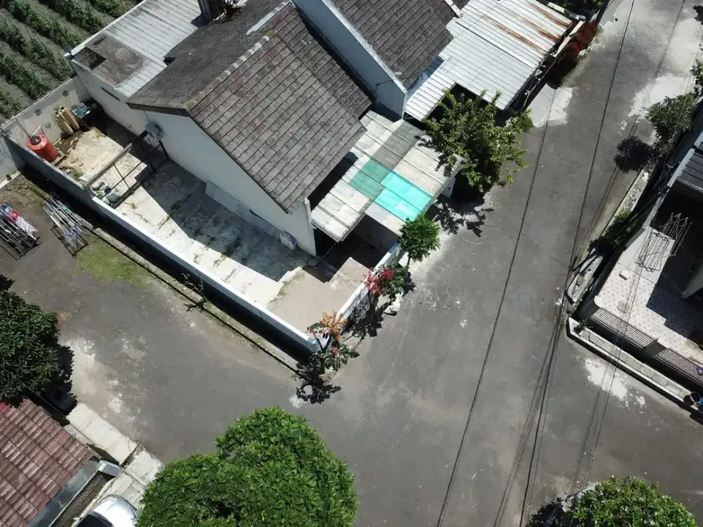 MURAH MERIAH ! RUMAH HOOK STRATEGIS DENGAN LINGKUNGAN NYAMAN DI MARGACINTA BANDUNG