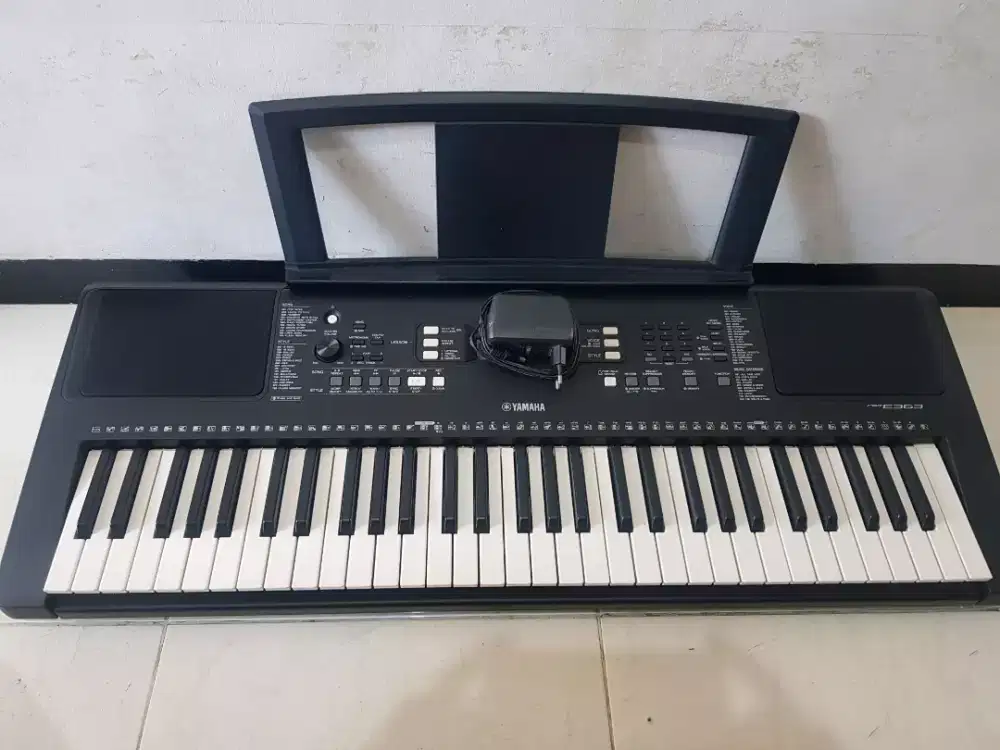YAMAHA PSR E363