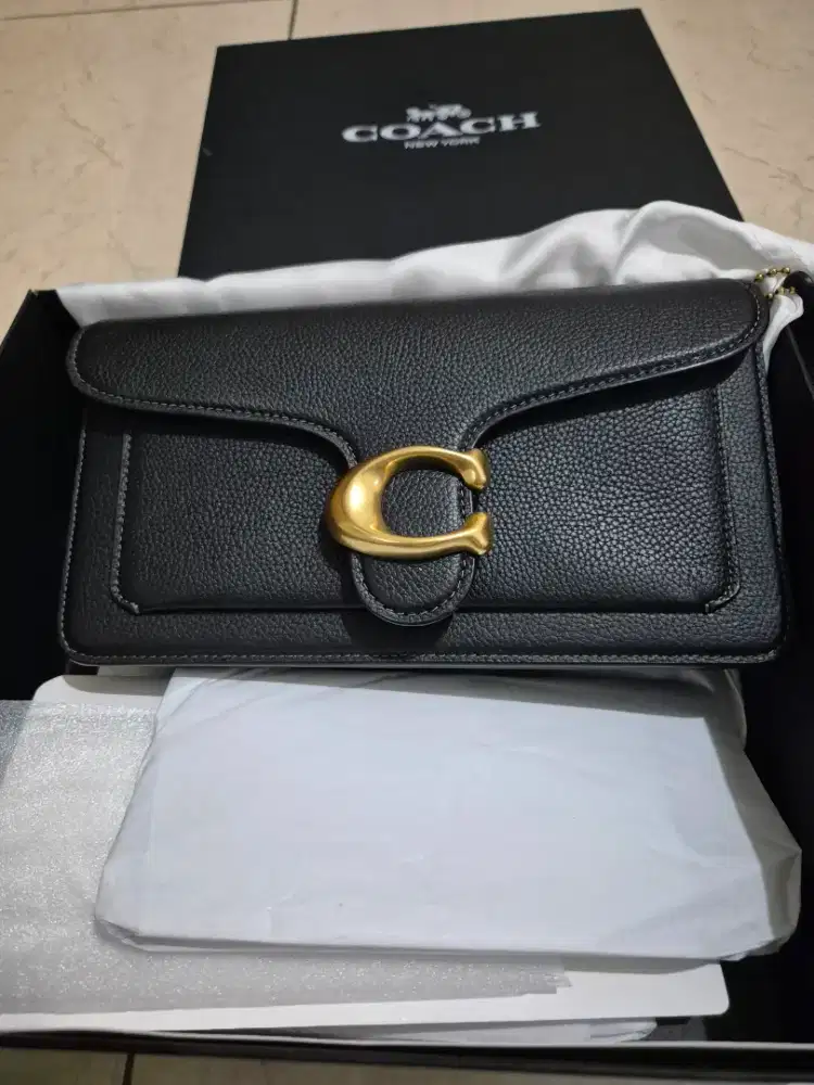 Di jual tas brand Coach baru pembelian satu bulan lengkap nota