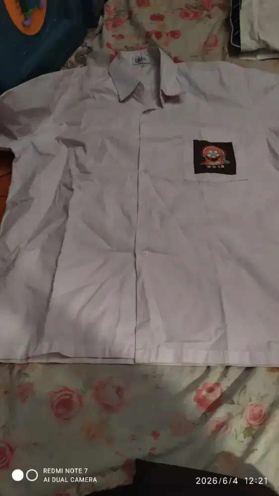 Baju seragam SMA