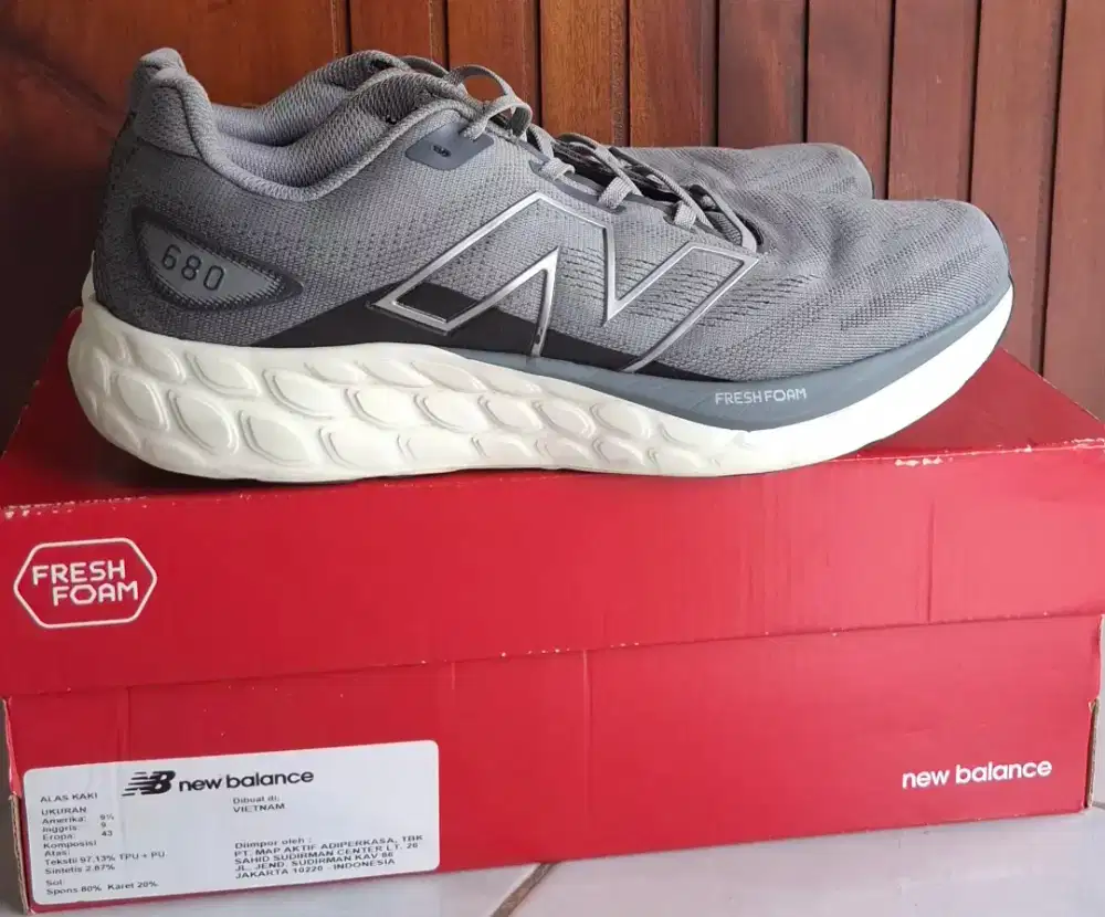 New Balance 680 size 43