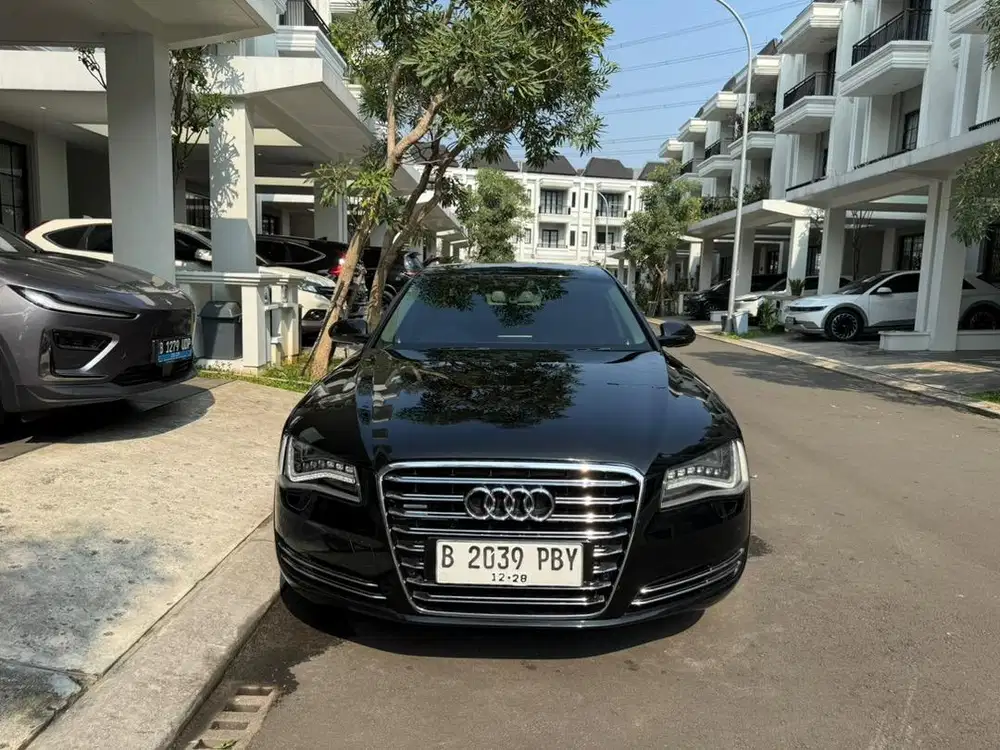 audi A8 luxury 2013