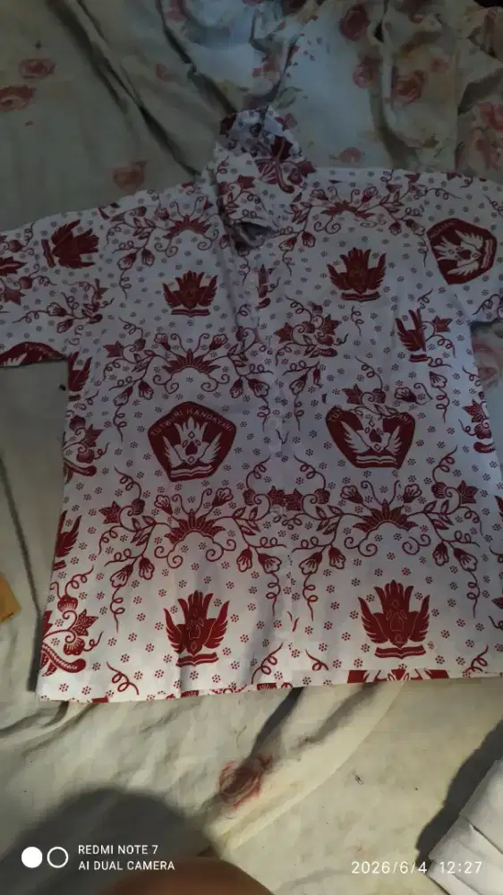 Baju batik SD KLS 1