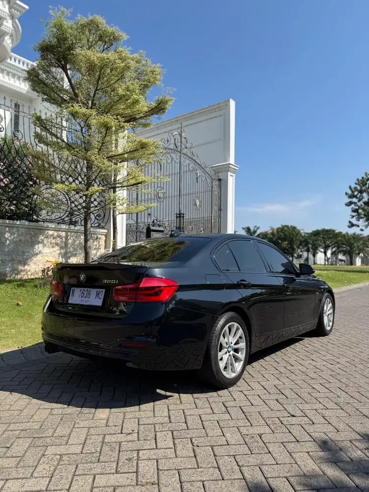 BMW F30 320i Lci B48 Engine LOW KM!!!