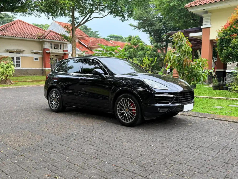 Porsche Cayenne 2011 Bensin
