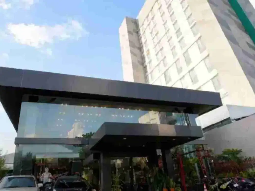 Gedung Ex Showroom Tb Simatupang Cilandak