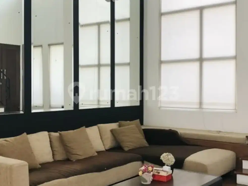 Rumah Sunter Danau Indah Barat