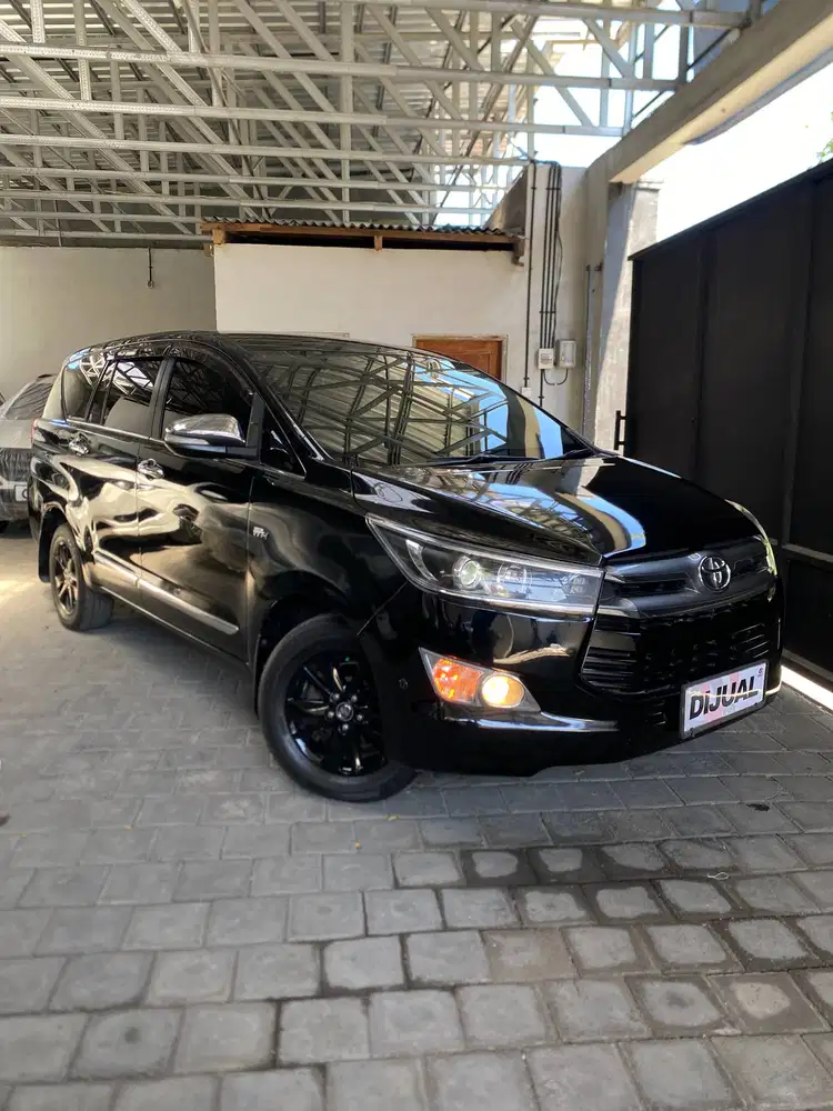 TOYOTA INNOVA Q 2.0 BENSIN AT 2016