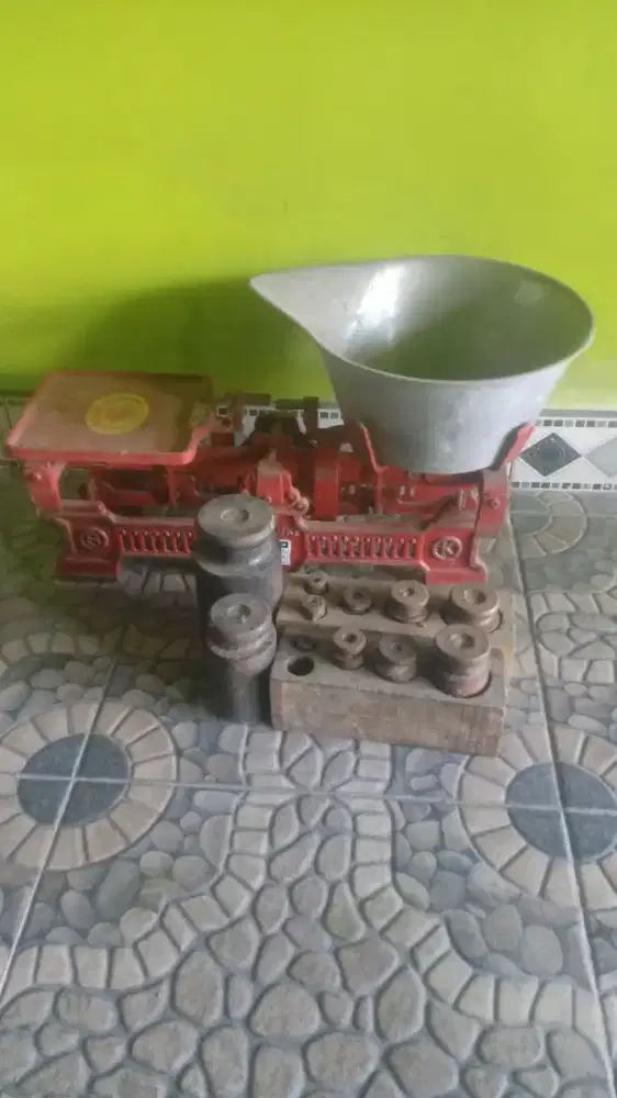 Timbangan duduk, masih baru barang jos