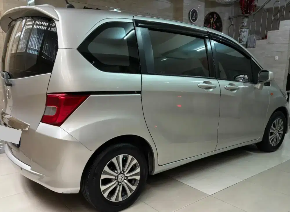 Honda Freed 2012 Tipe S Mulus Siap pakai