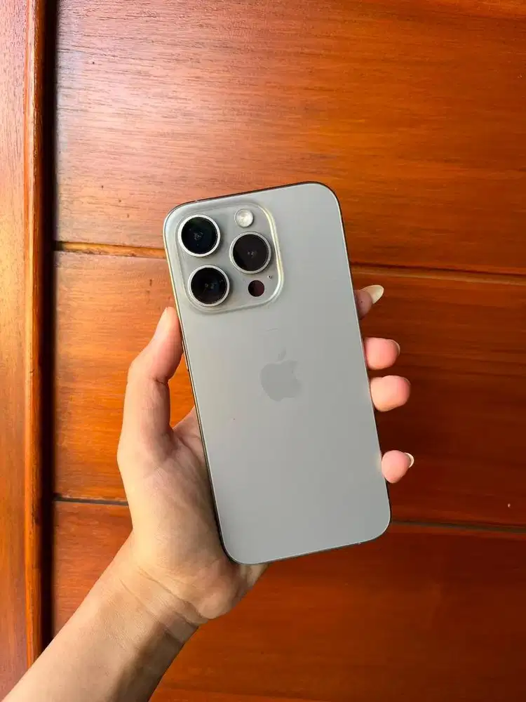 iphone 15 pro 128gb natural titanium