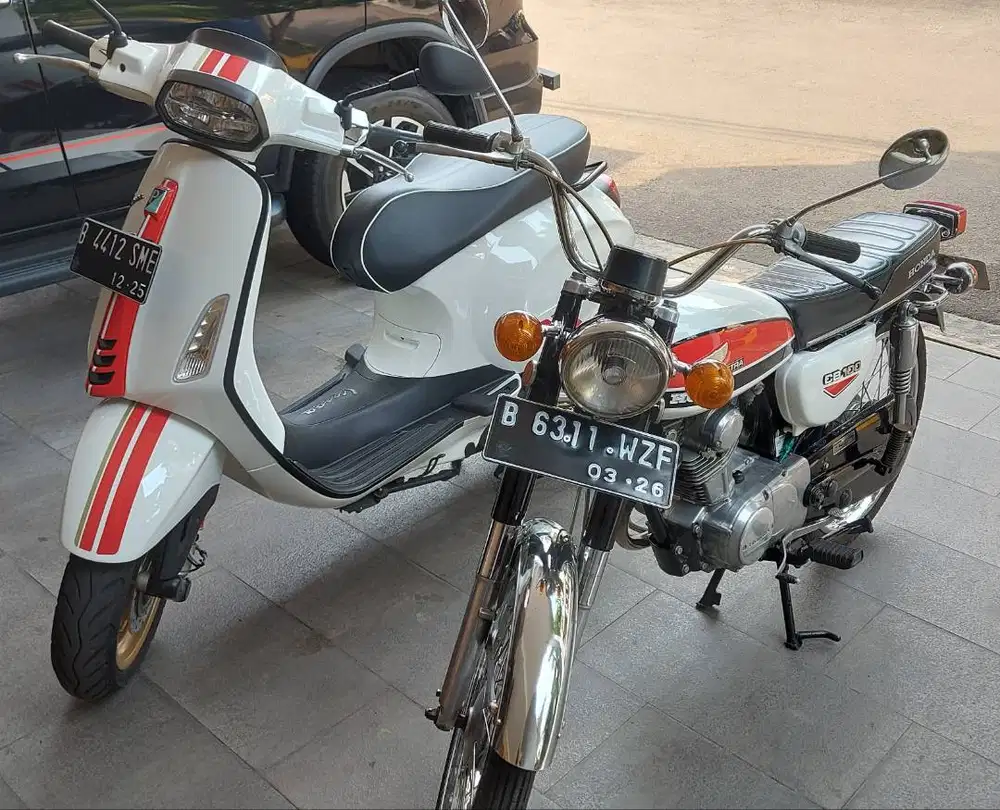 JUAL VESPA RACING SIXTIES 2020 & CB 100 (MODEL GELATIK) TAHUN 1978