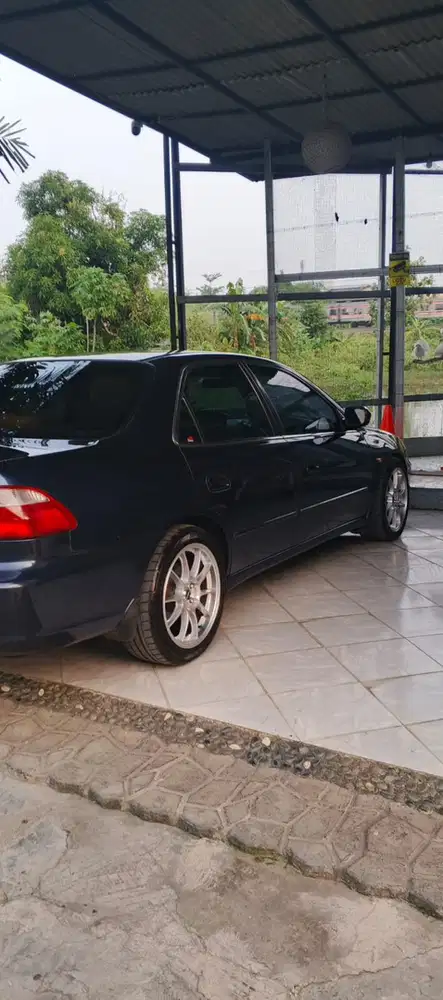 Honda Accord 2000 Bensin