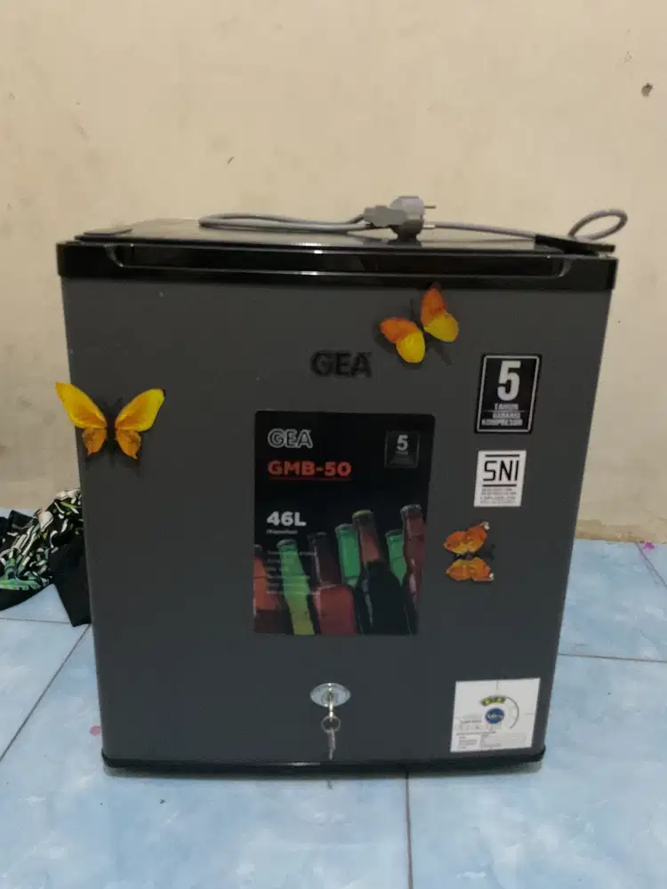KULKAS MINI BAR GEA GREY