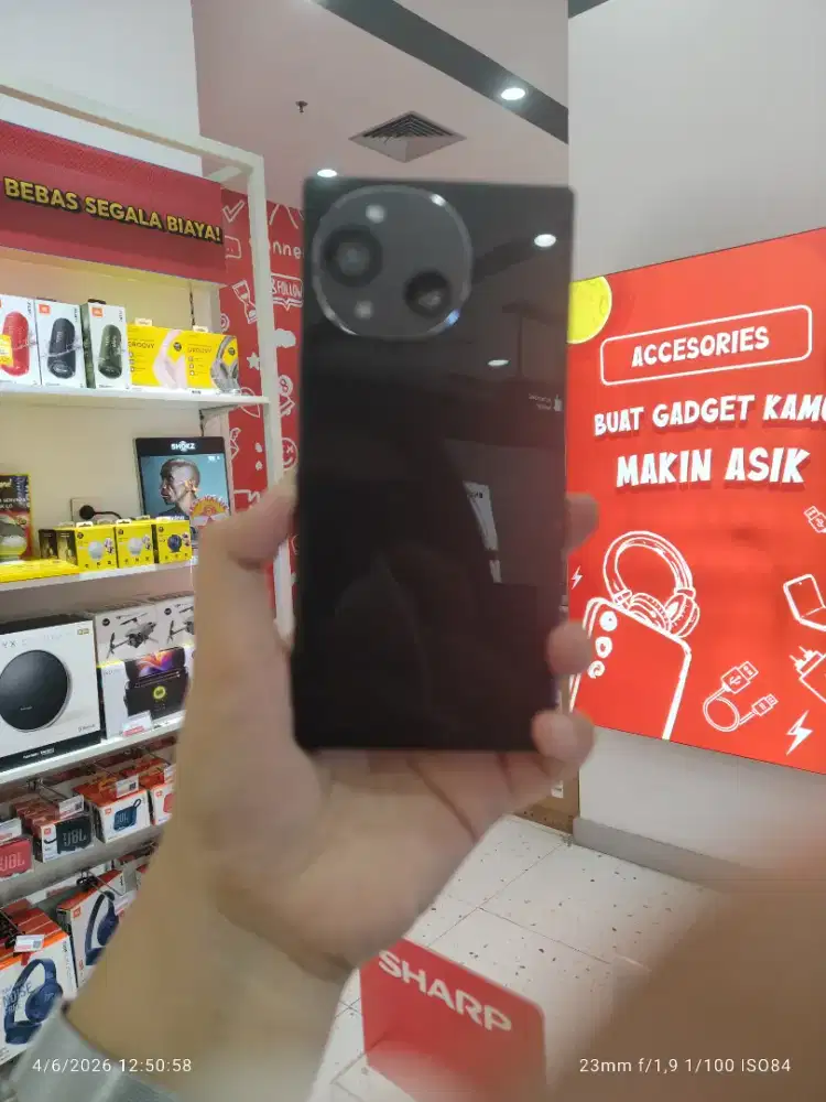 Sharp Aquos R10