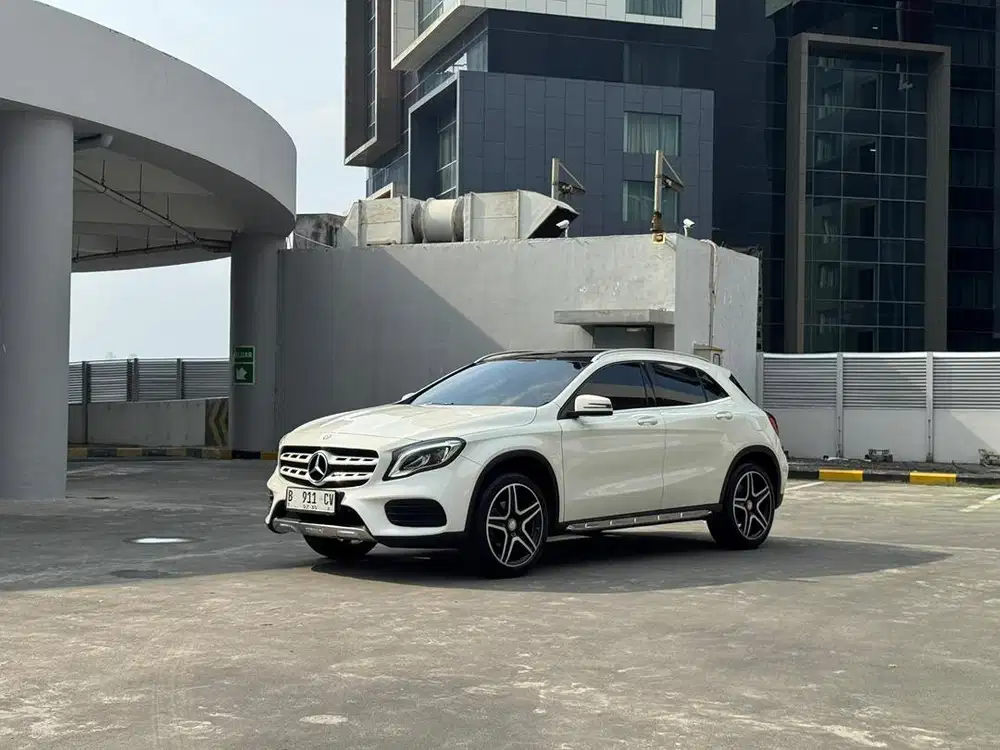 Mercedez Benz GLA 200 AMG tahun 2017 matic