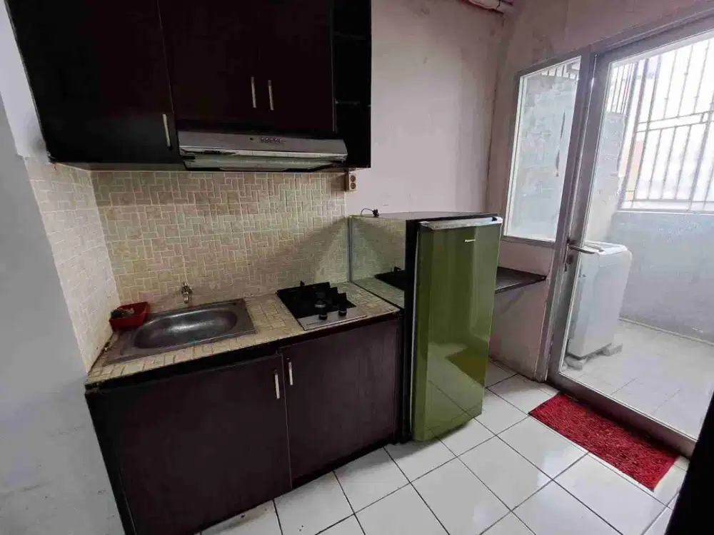 Menteng Square 2 kamar furnished mesin cuci dan water heater bisa bulanan lantai rendah