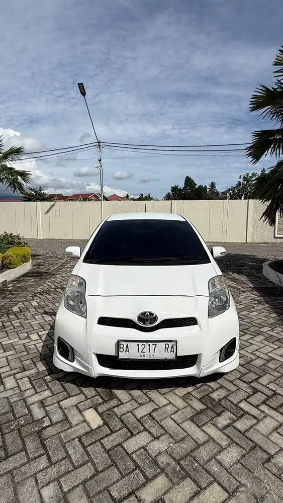 MOBIL TINGGAL PAKAI SAJA LAGI