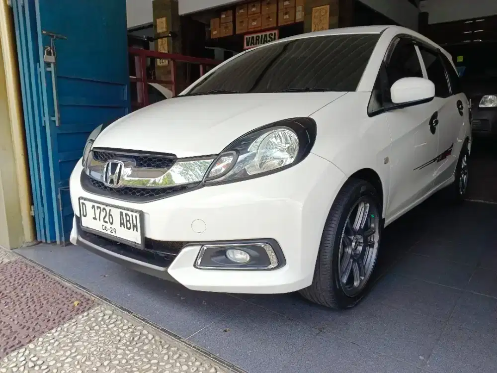 Bismillah numpang jual honda mobilio S. No. D. Manual.