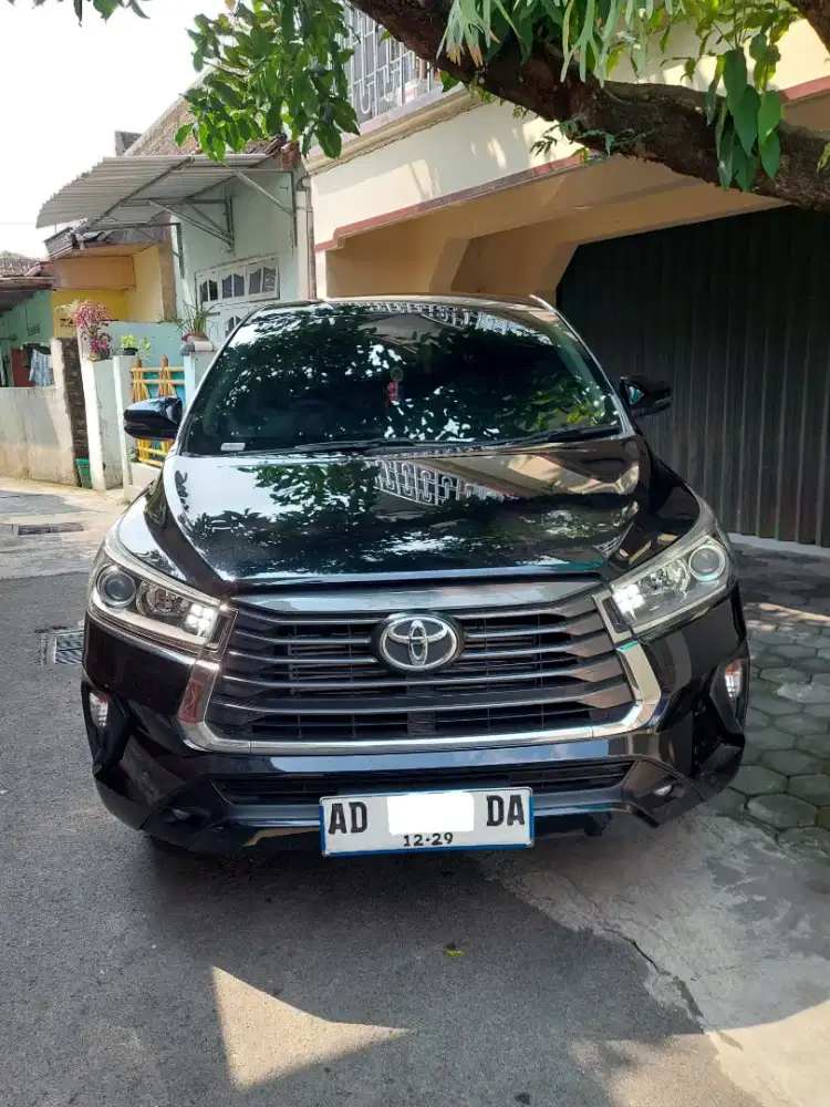 Di jual kijang innova reborn V diesel matic facelift 2021