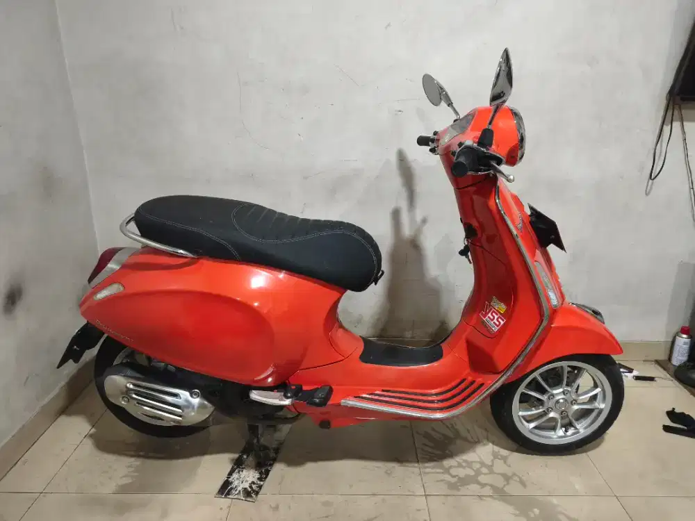 Piaggio Vespa Primavera 150 ABS tahun 2022