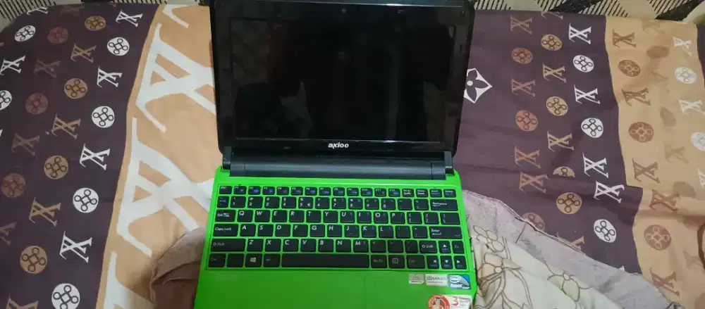 Di jual notebook axioo