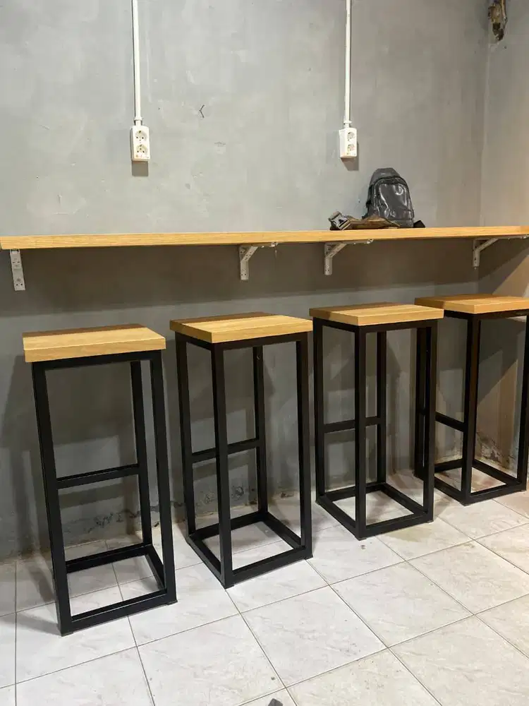 SET MEJA GANTUNG DAN KURSI BAR/MEJA DAN KURSI CAFE/MEJA INDUSTRIAL