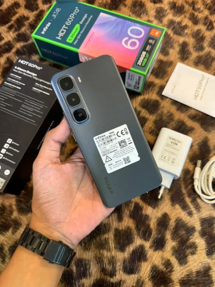 Infinix Hot 60 Pro+ 8/256GB Resmi (Black)