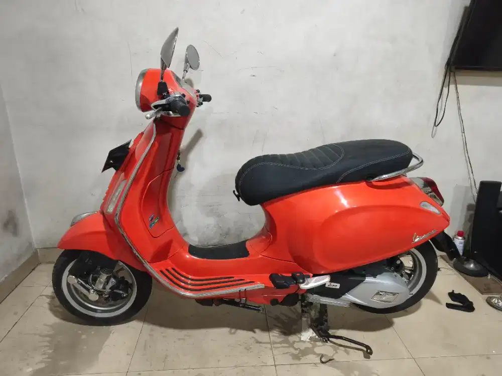 Piaggio Vespa Primavera 150 ABS tahun 2022